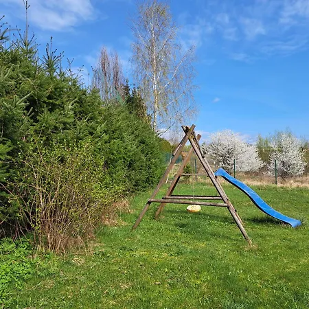 Dom Drewniany Z Ogrodem *